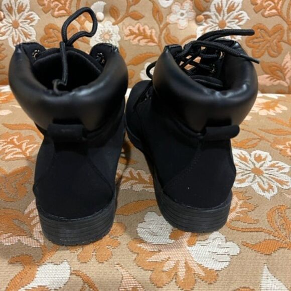 5/$20 Boots black ameta size 6.5  AF - Picture 6 of 7